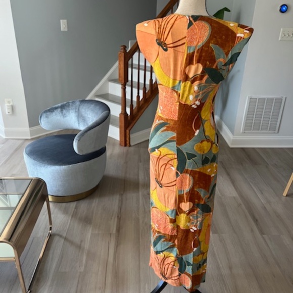 Perfect Summer Dress - Picture 3 of 6